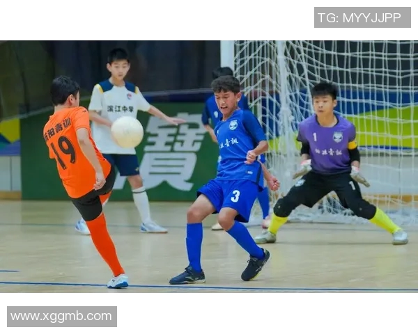 深圳足球队以75分领跑锦标赛积分榜展现强劲实力与夺冠希望 深圳足球队以75分领跑锦标赛积分榜展现强劲实力与夺冠希望